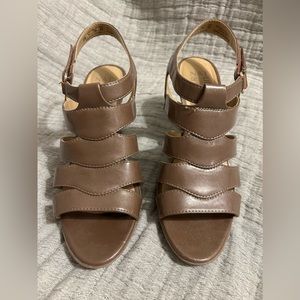 Naturalizer platform sandals